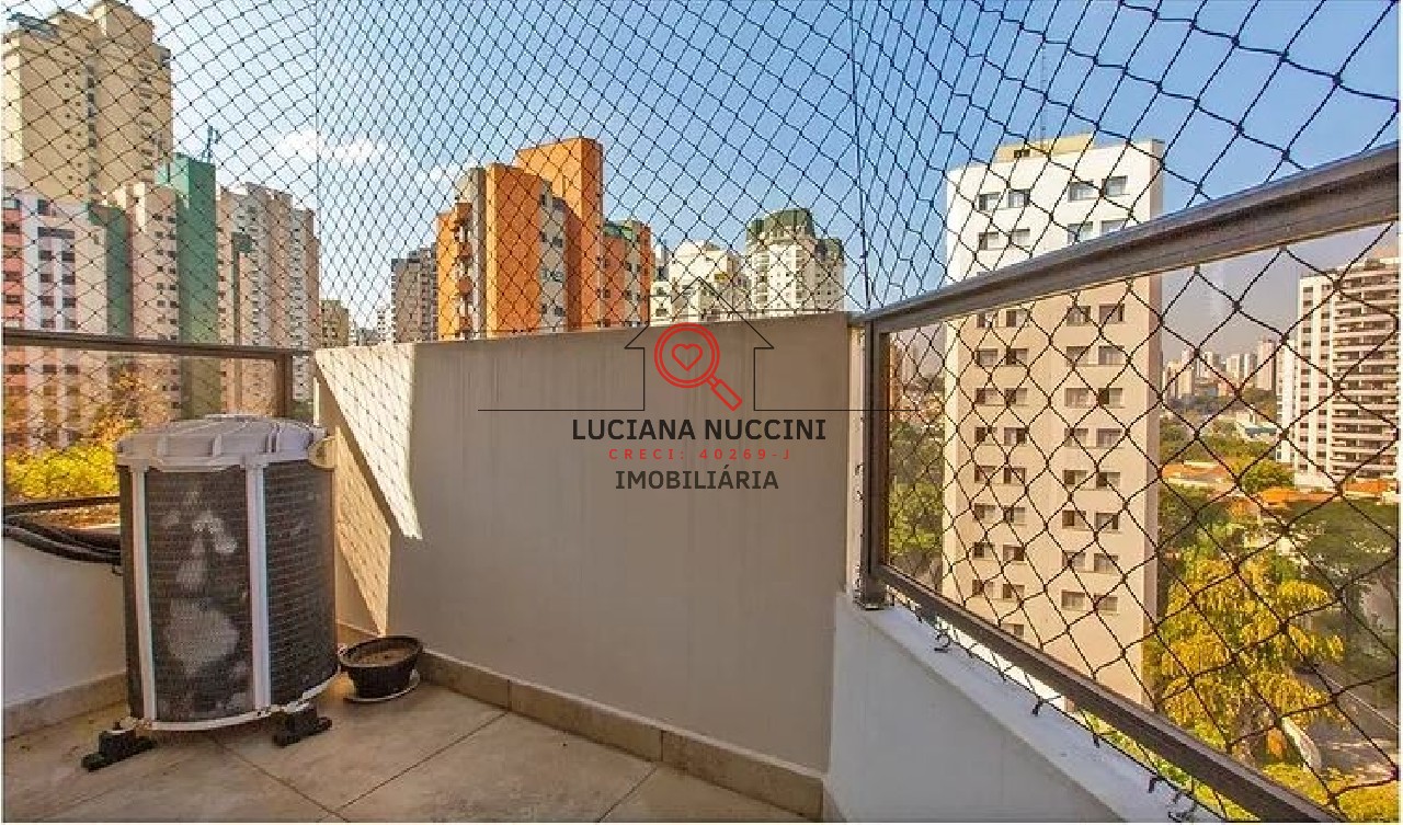 Elegante Apartamento de 4 Suítes com Área de Lazer