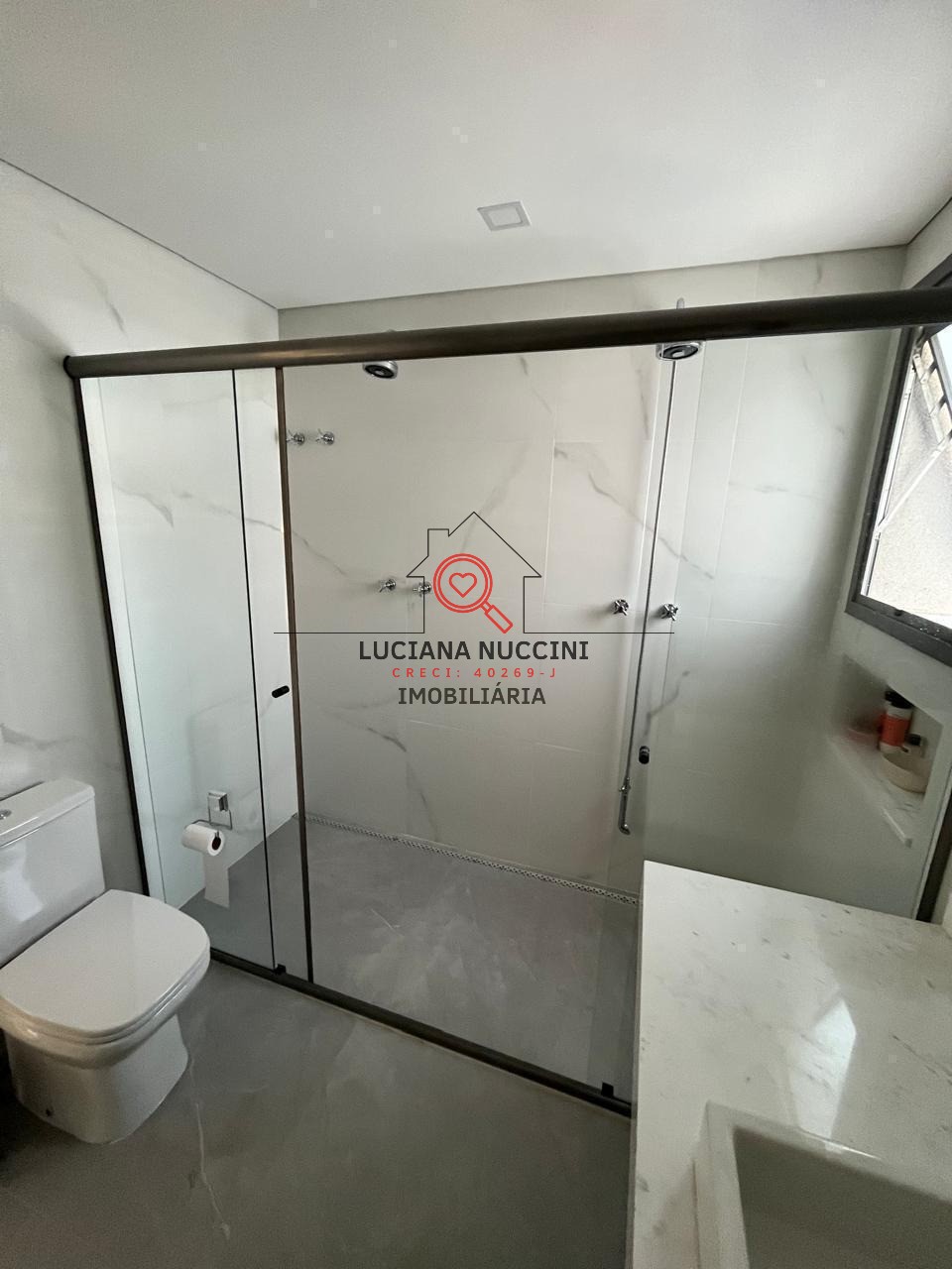 Apartamento de Luxo para Locação na Vila Clementino - São Paulo-SP: 3 Quartos, 3 Suítes, 2 Salas, 4 Banheiros.