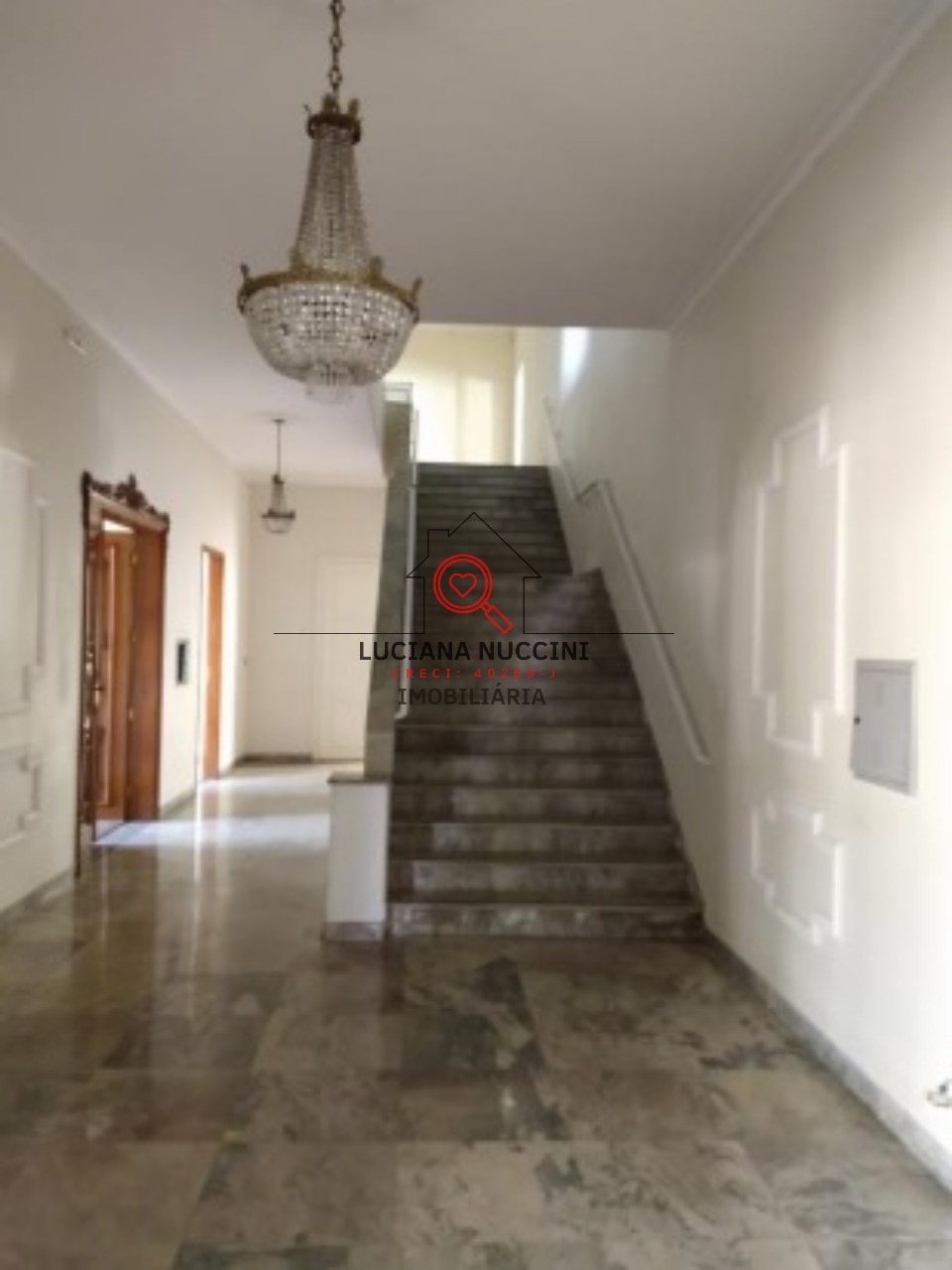 Conjunto Comercial com 20 Salas e 40 Vagas de Garagem em Indianópolis, São Paulo-SP - 5.080 m² Disponíveis!