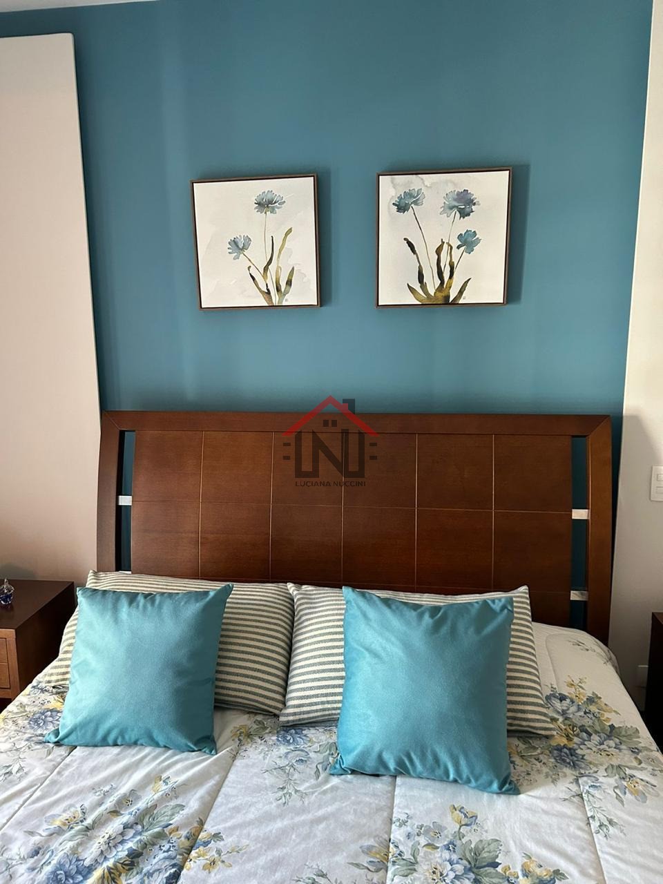 Venda de apartamento de luxo em Pinheiros, São Paulo-SP: 3 quartos, 1 suíte, 2 salas, 5 banheiros, 4 vagas de garagem, 130m².