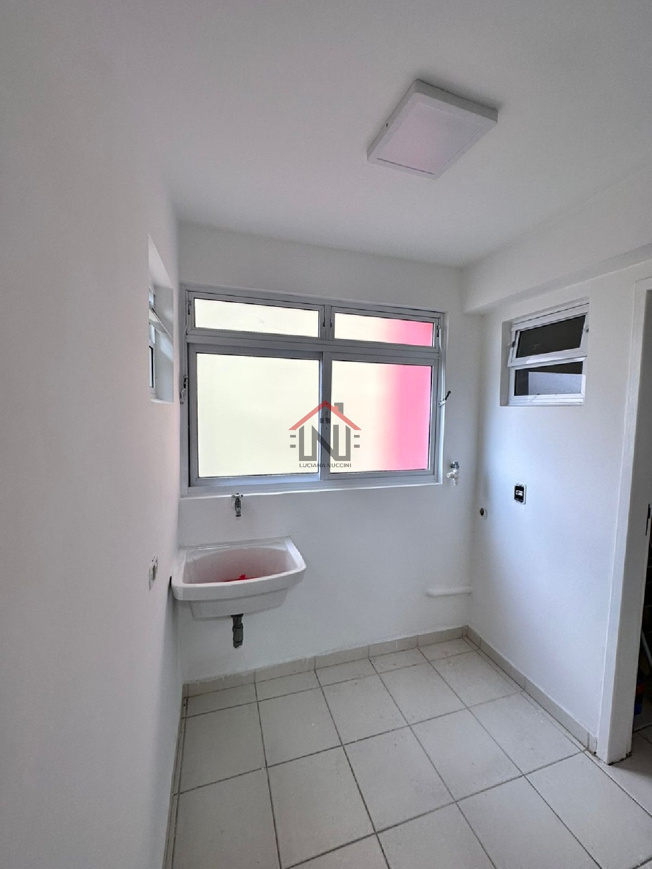 Apartamento à Venda na Vila Mariana - 1 Dormitório e Vaga de Garagem