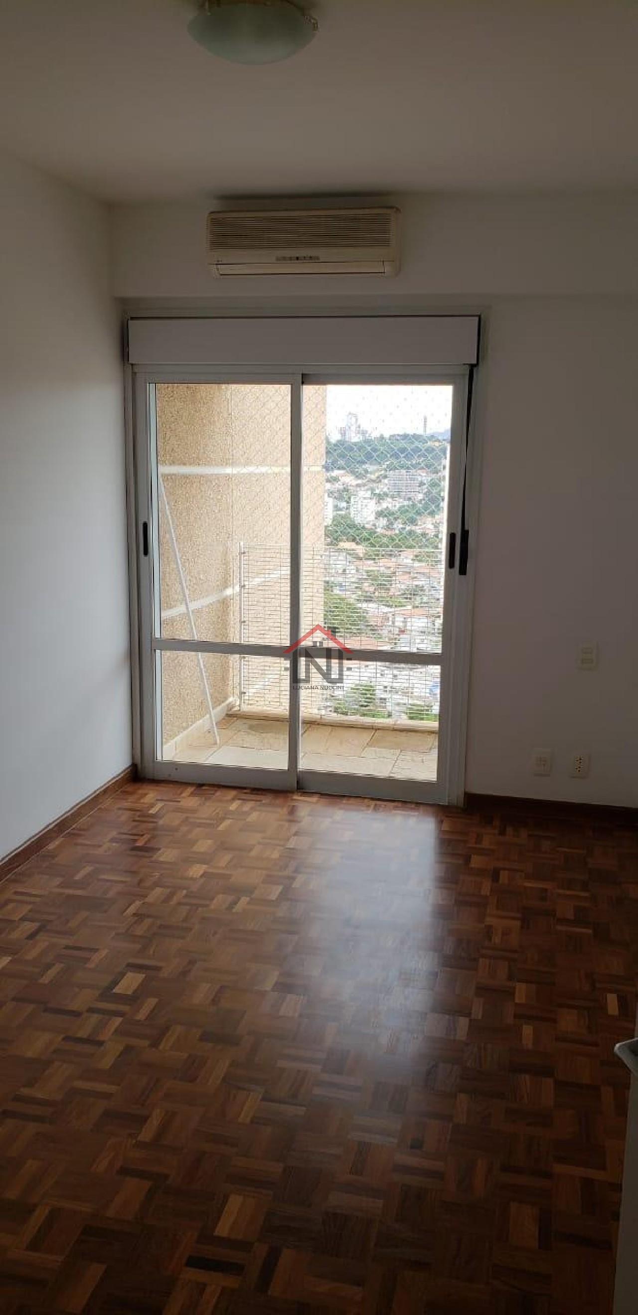 Apartamento Espaçoso com 2 Suítes e 2 Vagas na Vila Madalena