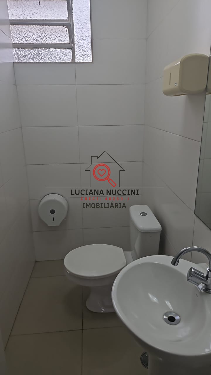Casa de 244m² com 9 salas e 7 vagas de garagem no Jardim Paulista em São Paulo: Venda ou Locação!