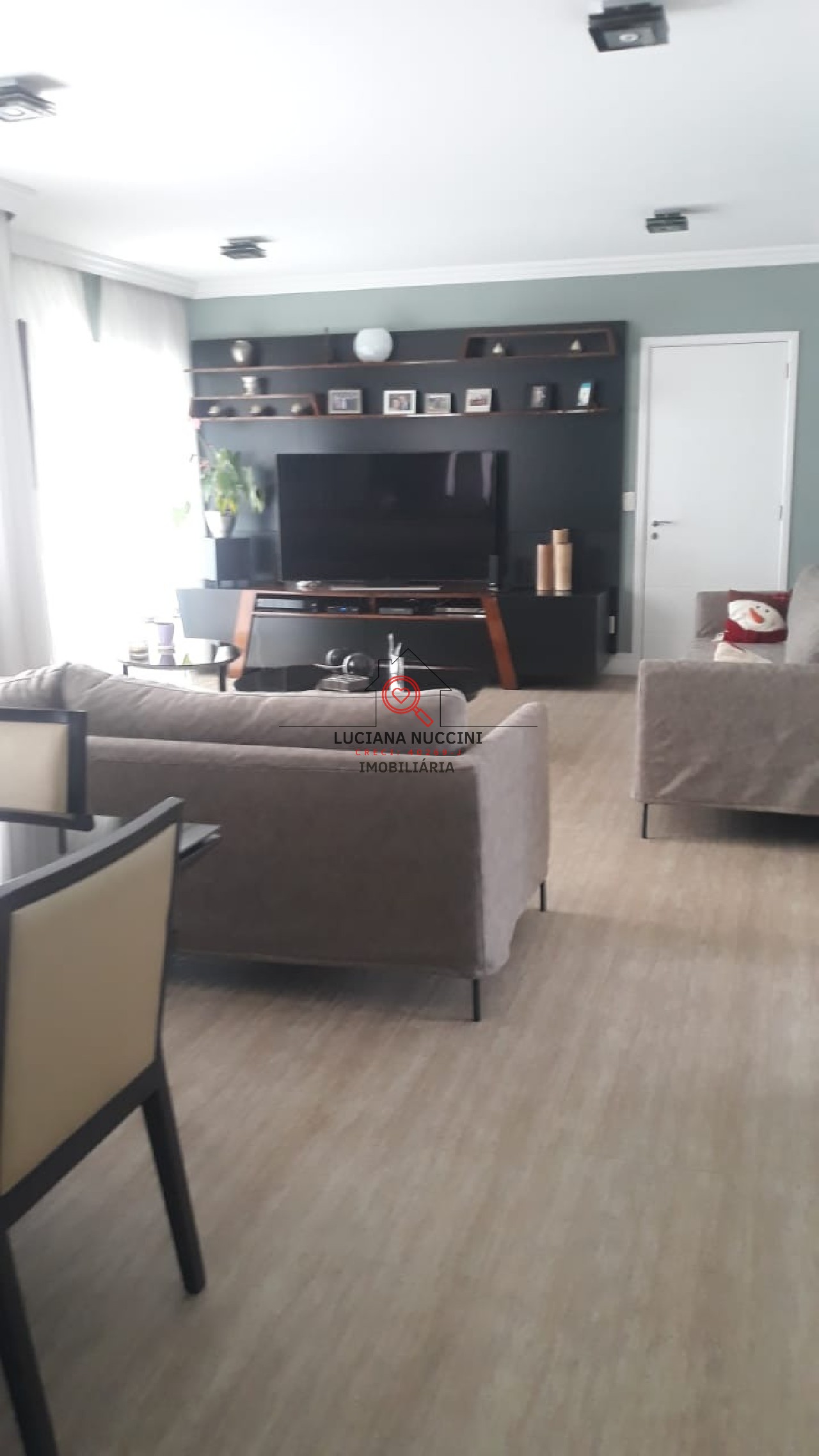 Apartamento de luxo com 3 suítes e 4 vagas na Vila Monumento, São Paulo-SP! 141m² de sofisticação e conforto.