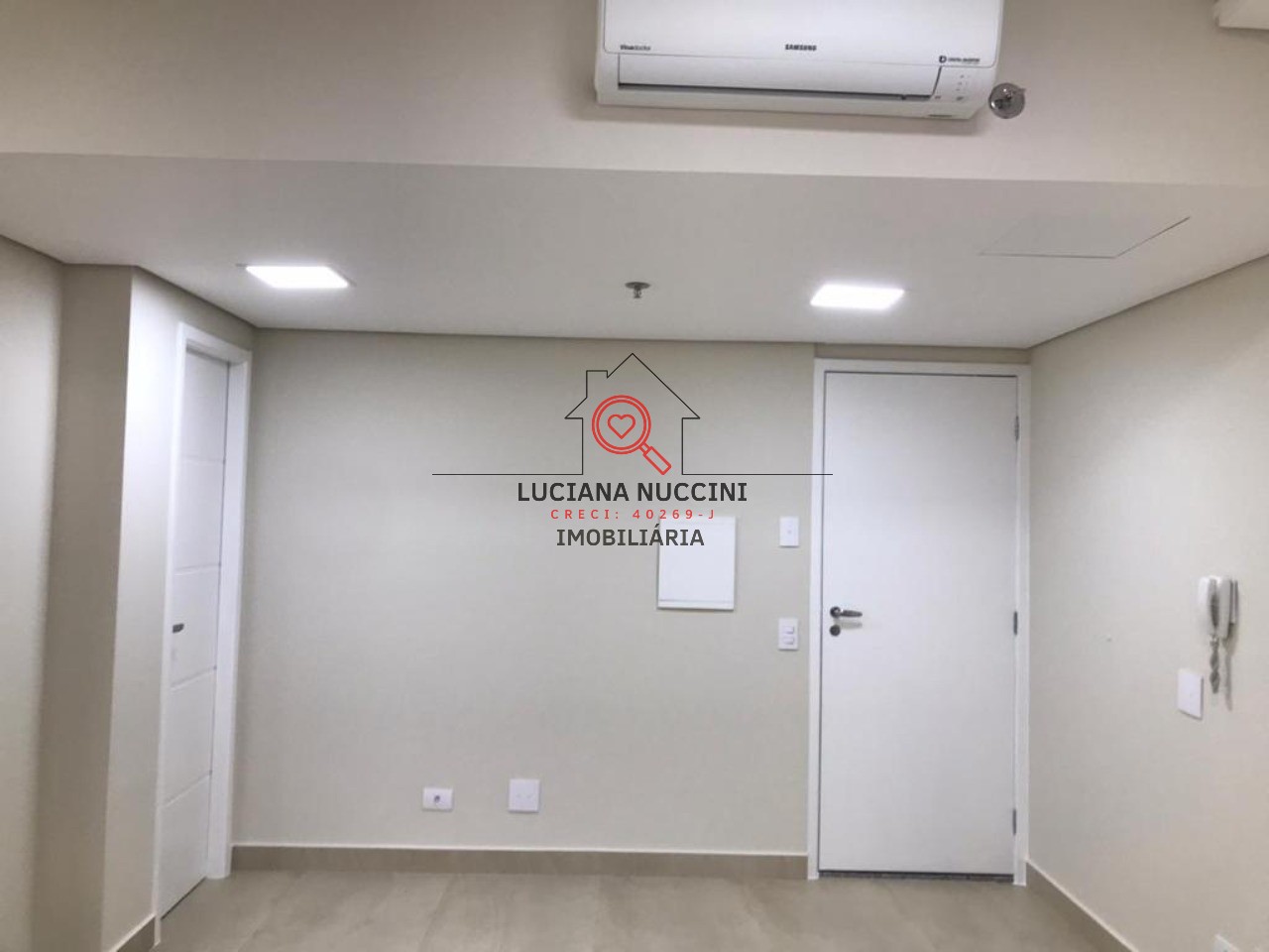Conjunto Comercial na Liberdade - Ótima Localização