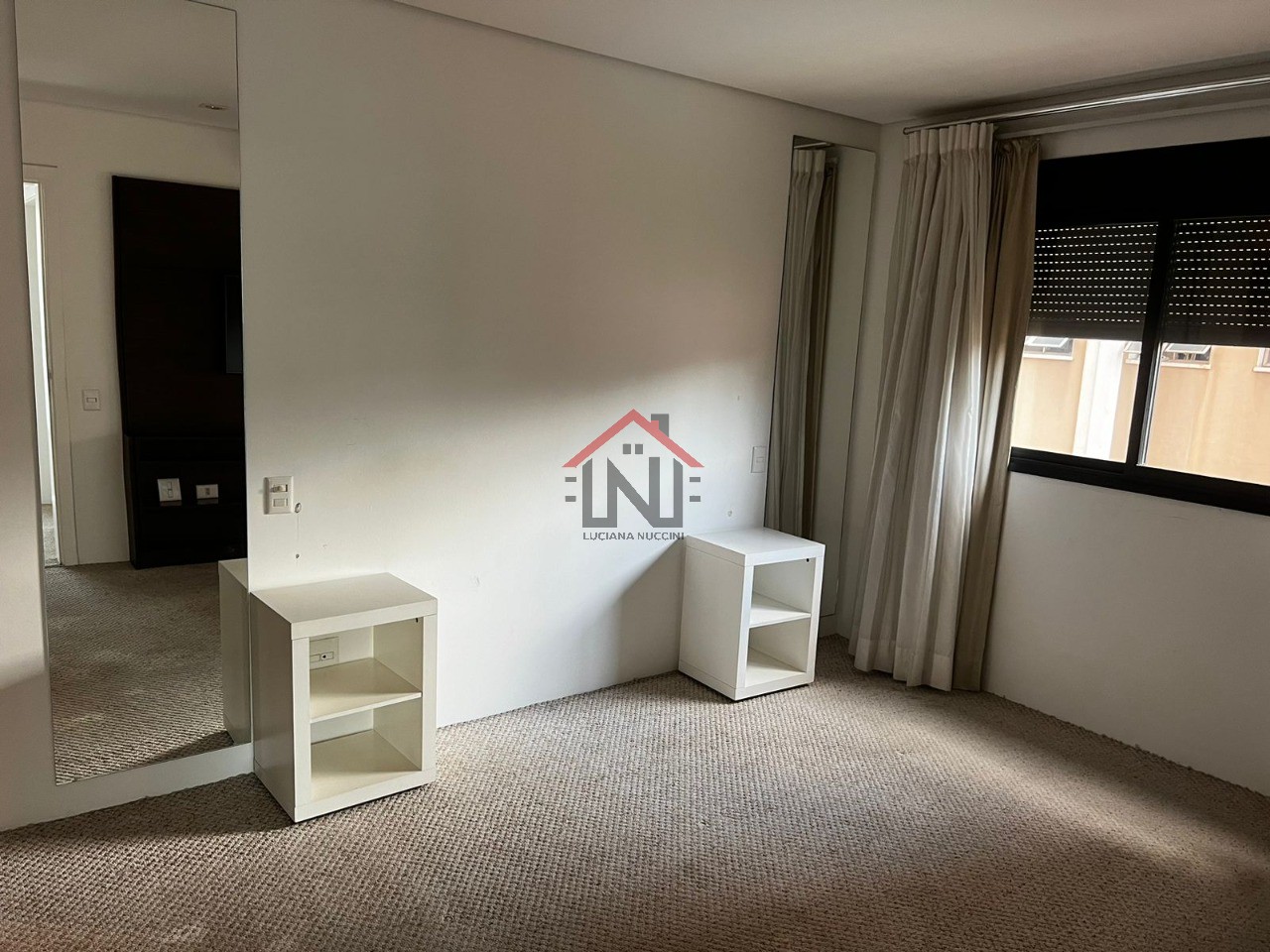 Apartamento de Luxo em Pinheiros: 2 quartos, 2 suítes, 2 salas, 2 vagas de garagem, 140m² de área! Venda ou Locação em São Paulo-SP!