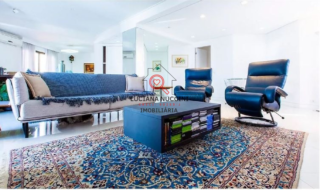 Elegante Apartamento de 4 Suítes com Área de Lazer