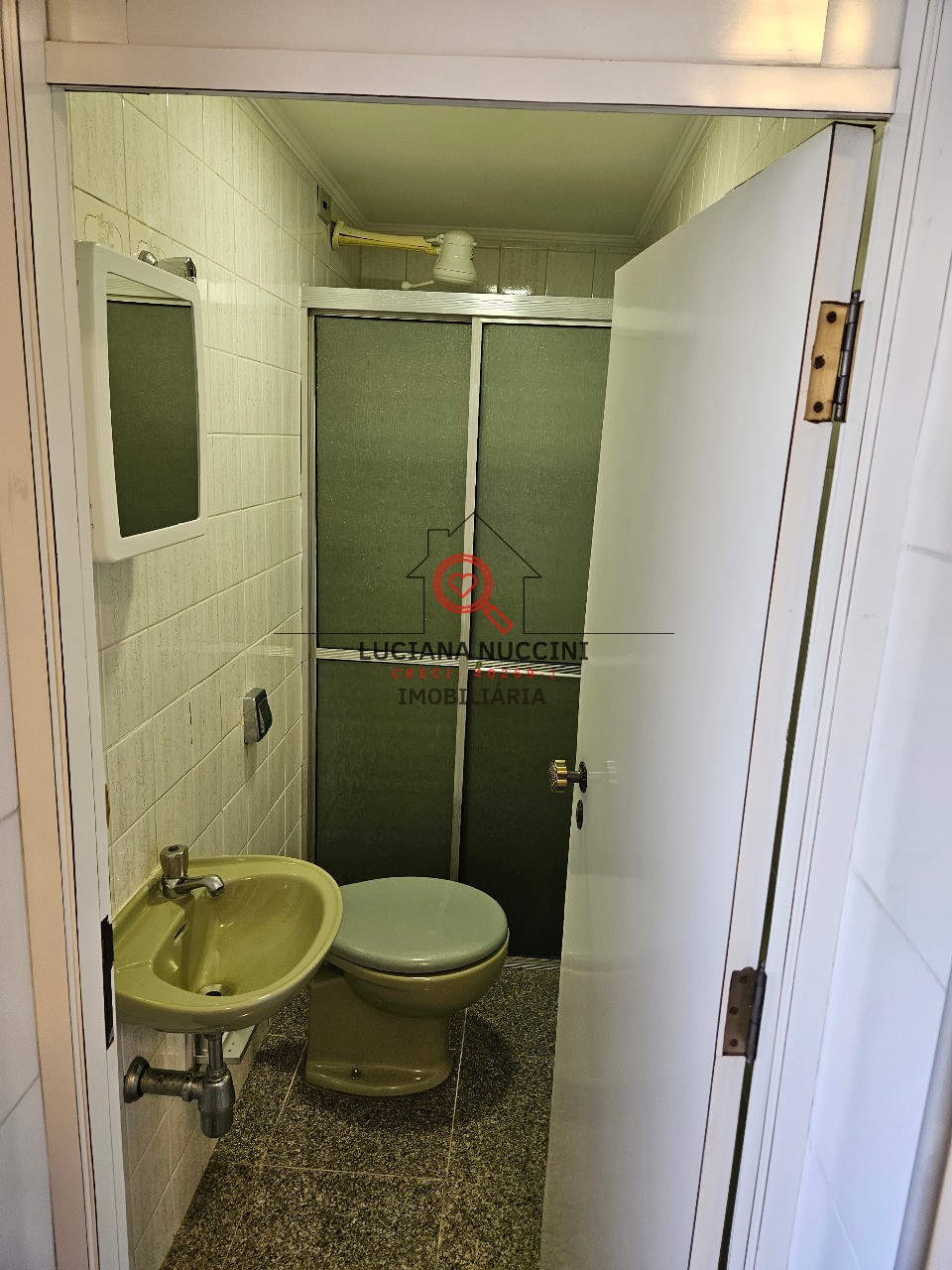 Apartamento de luxo no Jardim Paulista: 3 quartos, 1 suíte, 2 salas, 4 banheiros, 2 vagas, 175m² - São Paulo-SP