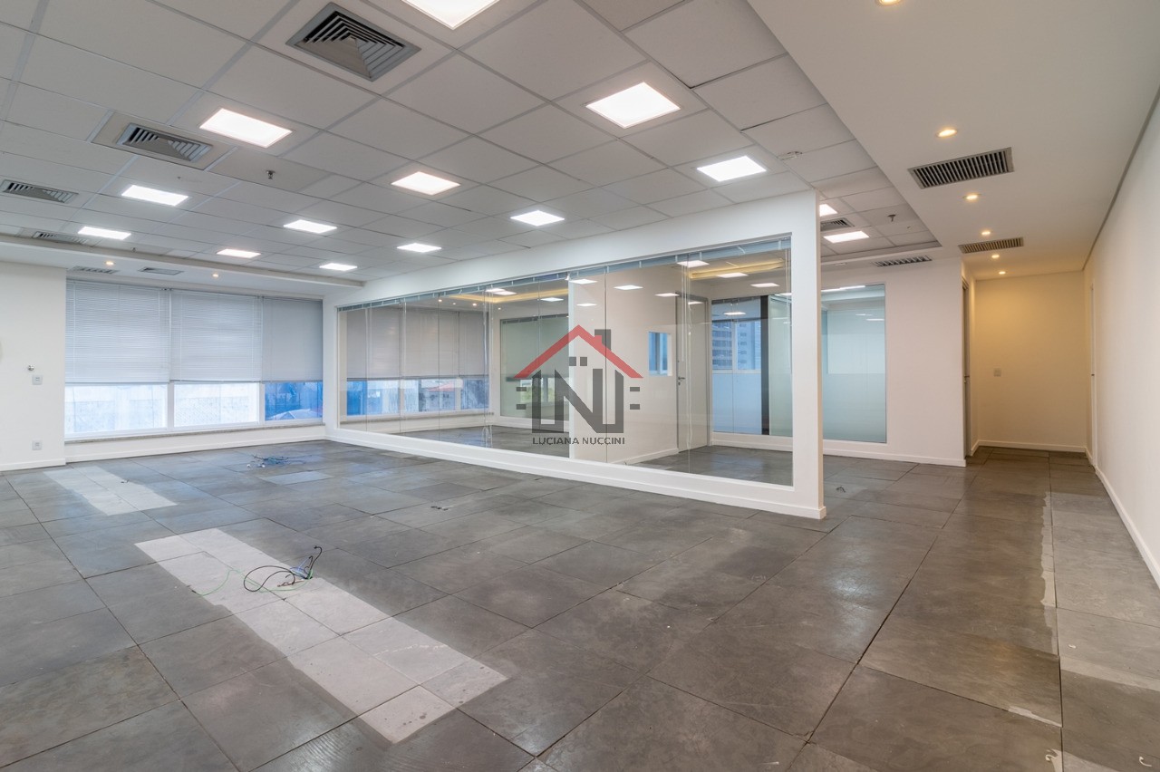 Conjunto Comercial de Alto Padrão para Locação em São Paulo-SP, Butantã: 2 Salas, 2 Banheiros, 12 Vagas, 296m².