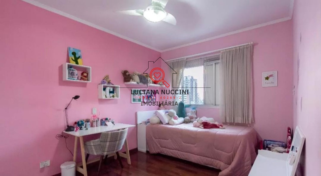 Apartamento à venda em Moema - SP: 4 quartos, 3 suítes, 4 vagas e 240m² de área! Venha conferir!