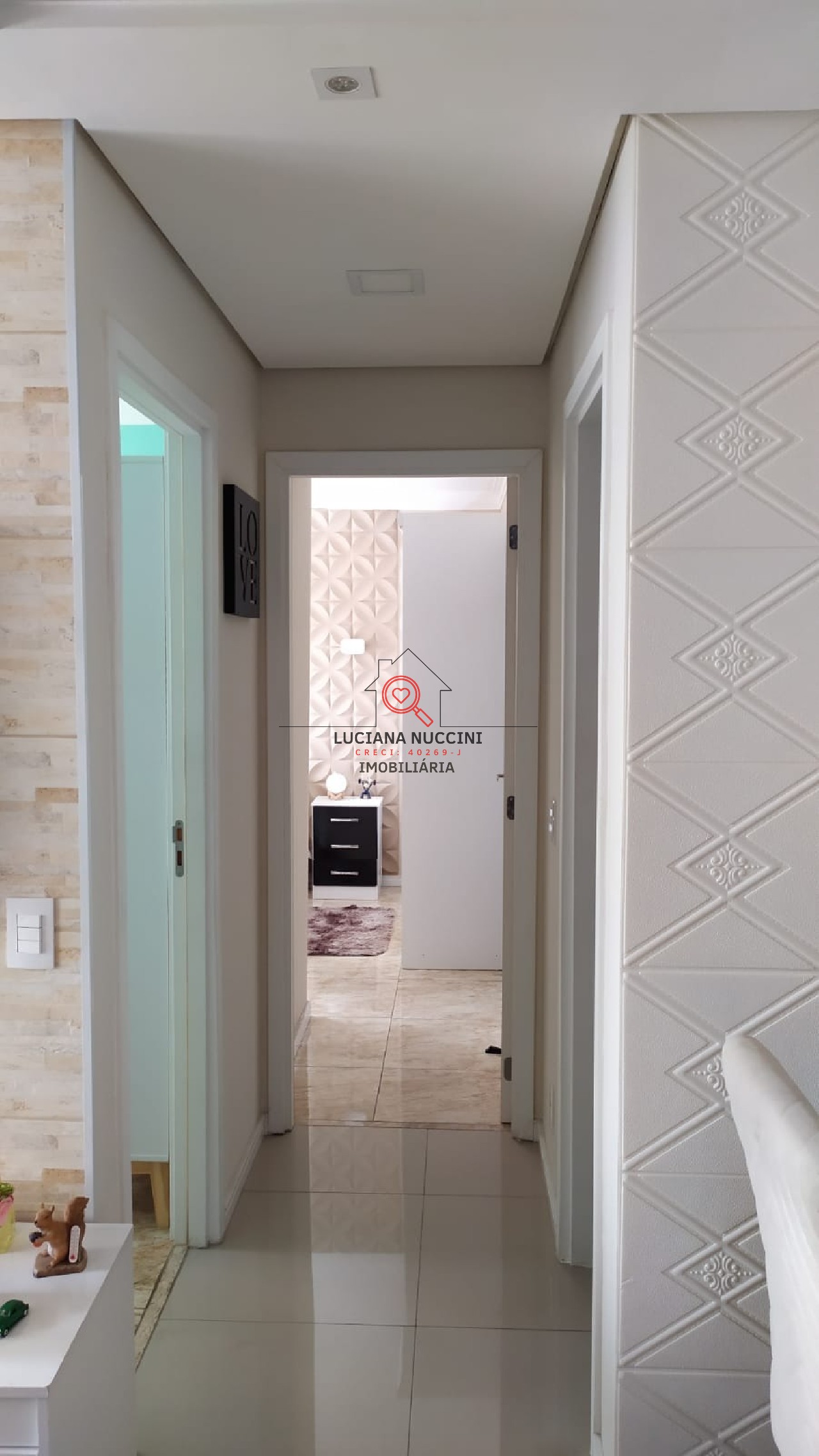 Apartamento à venda na Saúde, São Paulo-SP: 2 quartos, 1 suíte, sala, 2 banheiros, 1 vaga de garagem, 57m². Aproveite!
