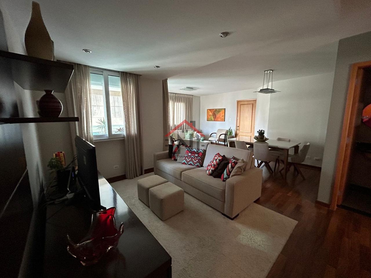 Venda de apartamento de luxo em Pinheiros, São Paulo-SP: 3 quartos, 1 suíte, 2 salas, 5 banheiros, 4 vagas de garagem, 130m².