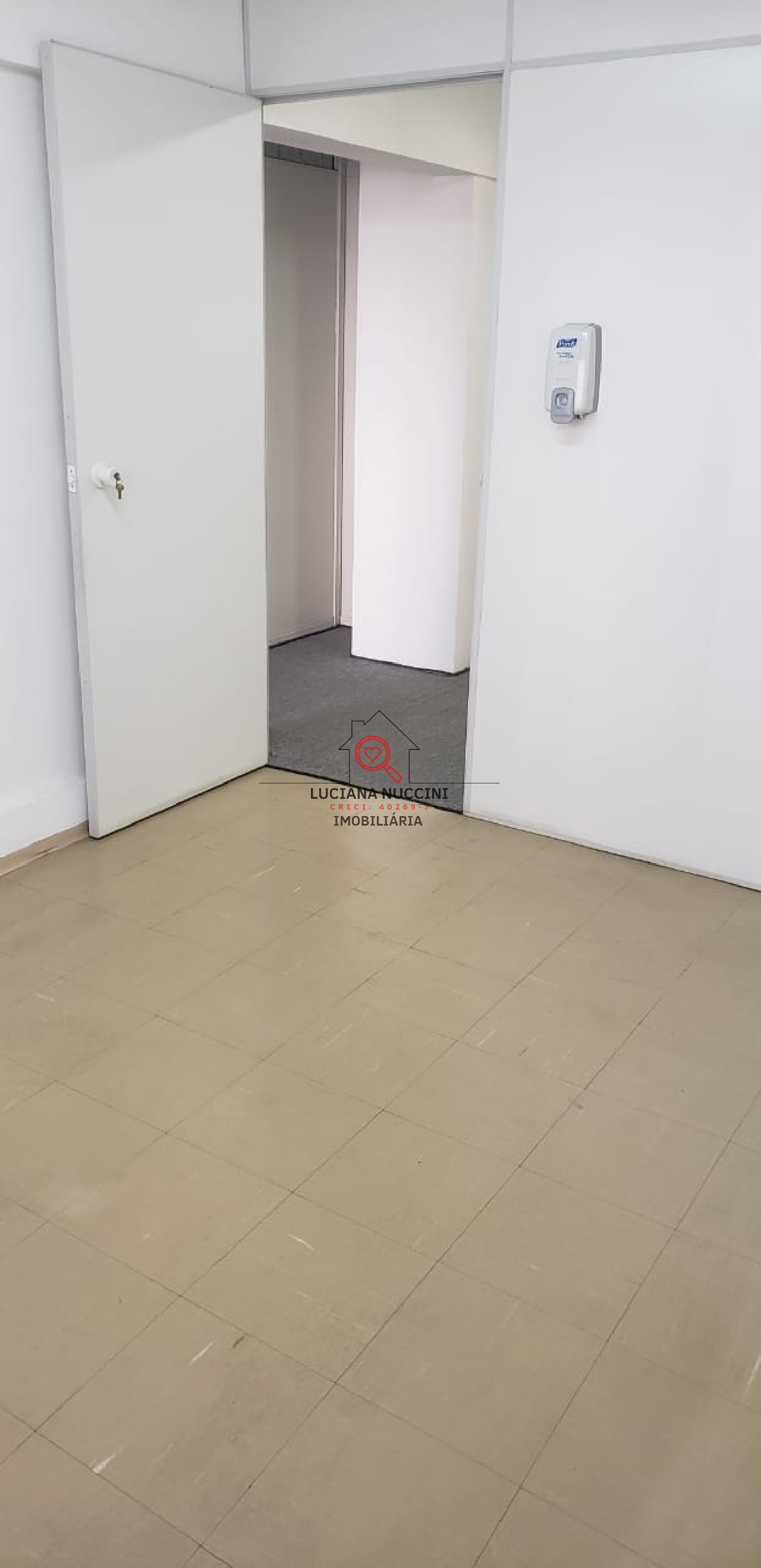 Oportunidade única: seu novo conjunto comercial na vila mari