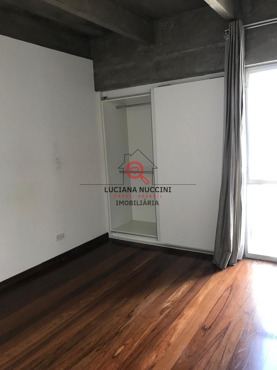 Apartamento de Luxo no Jardim Paulista: 3 Quartos, 1 Suíte, 147m² - Venda ou Locação em São Paulo-SP