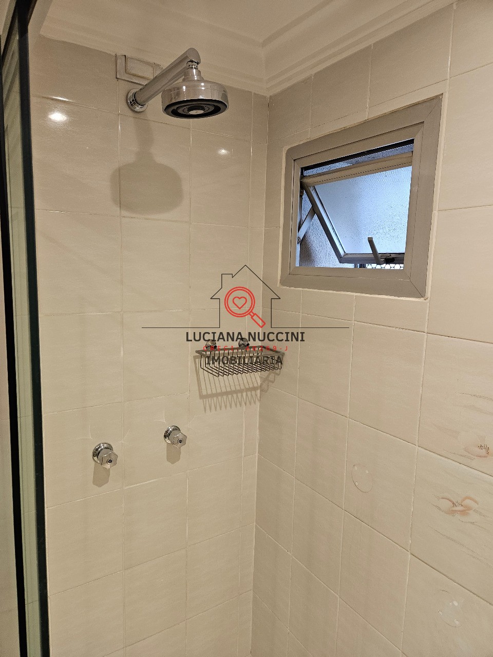 Apartamento de luxo no Jardim Paulista: 3 quartos, 1 suíte, 2 salas, 4 banheiros, 2 vagas, 175m² - São Paulo-SP
