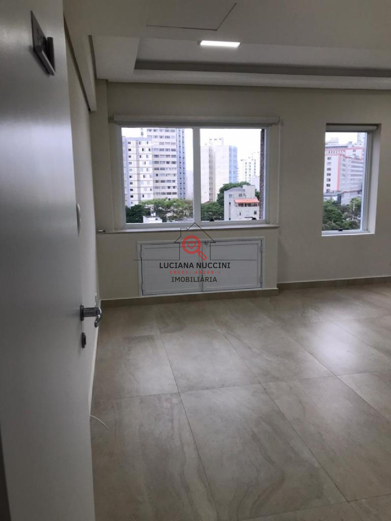 Conjunto comercial na liberdade - ótima localização
