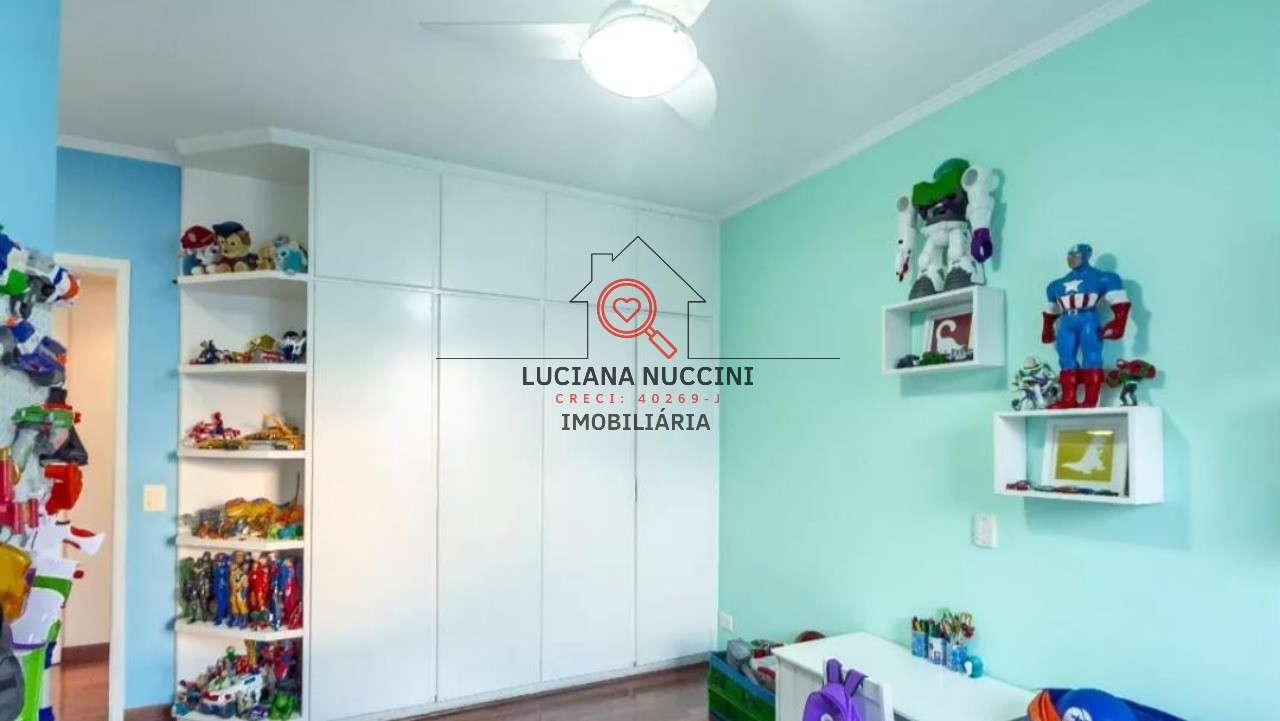 Apartamento à venda em Moema - SP: 4 quartos, 3 suítes, 4 vagas e 240m² de área! Venha conferir!