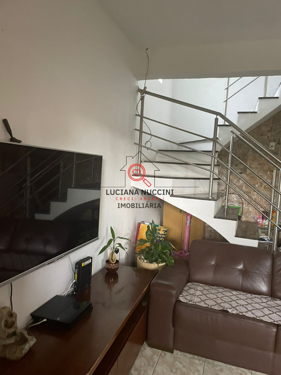 Venda de Casa de 5 Quartos na Vila Carioca, São Paulo-SP: 250m², 5 Banheiros - Imperdível!