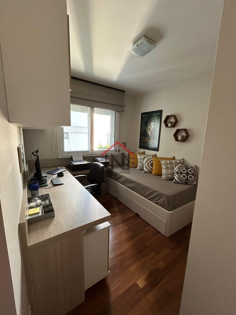 Venda de apartamento de luxo em Pinheiros, São Paulo-SP: 3 quartos, 1 suíte, 2 salas, 5 banheiros, 4 vagas de garagem, 130m².