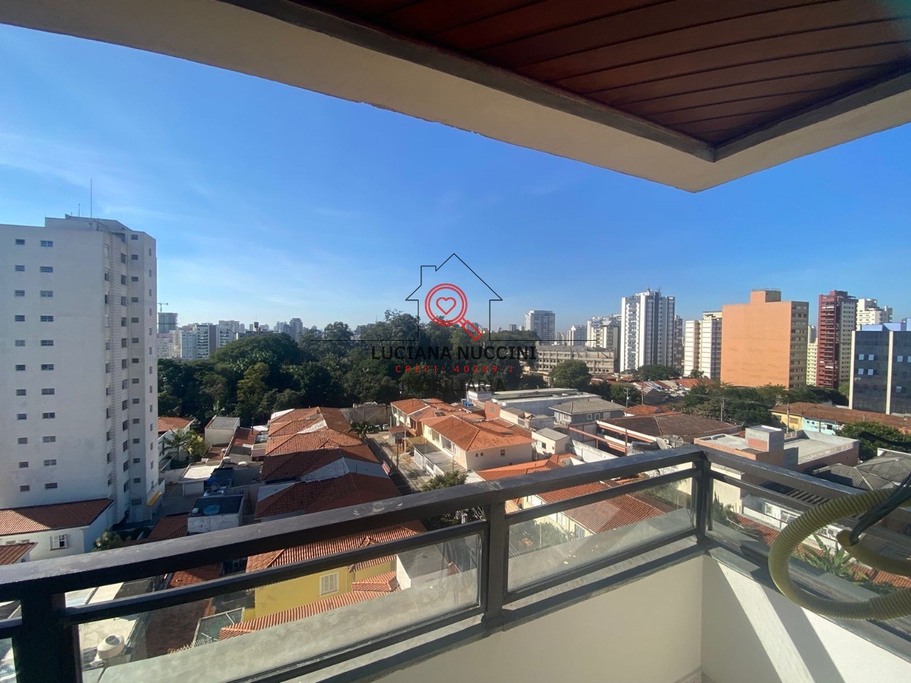 Cobertura de Luxo na Vila Mariana: 3 Quartos, 1 Suíte, 3 Banheiros, 3 Vagas de Garagem, 377m² de Pura Elegância em SP