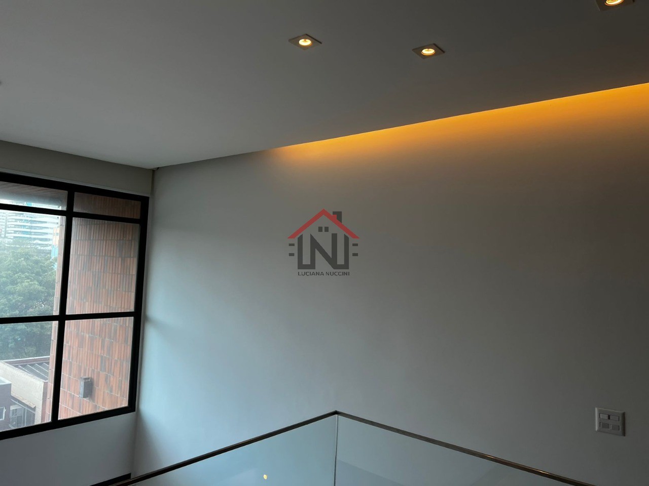 Apartamento de Luxo em Pinheiros: 2 quartos, 2 suítes, 2 salas, 2 vagas de garagem, 140m² de área! Venda ou Locação em São Paulo-SP!