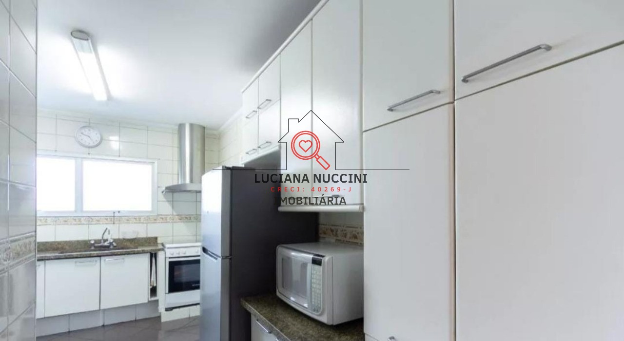 Apartamento à venda em Moema - SP: 4 quartos, 3 suítes, 4 vagas e 240m² de área! Venha conferir!