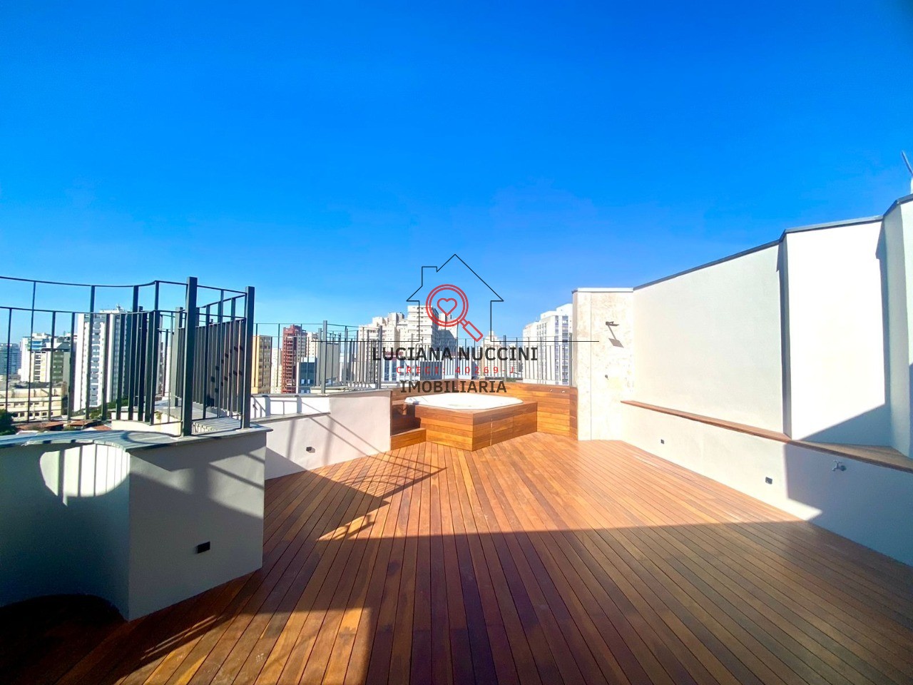 Cobertura de Luxo na Vila Mariana: 3 Quartos, 1 Suíte, 3 Banheiros, 3 Vagas de Garagem, 377m² de Pura Elegância em SP
