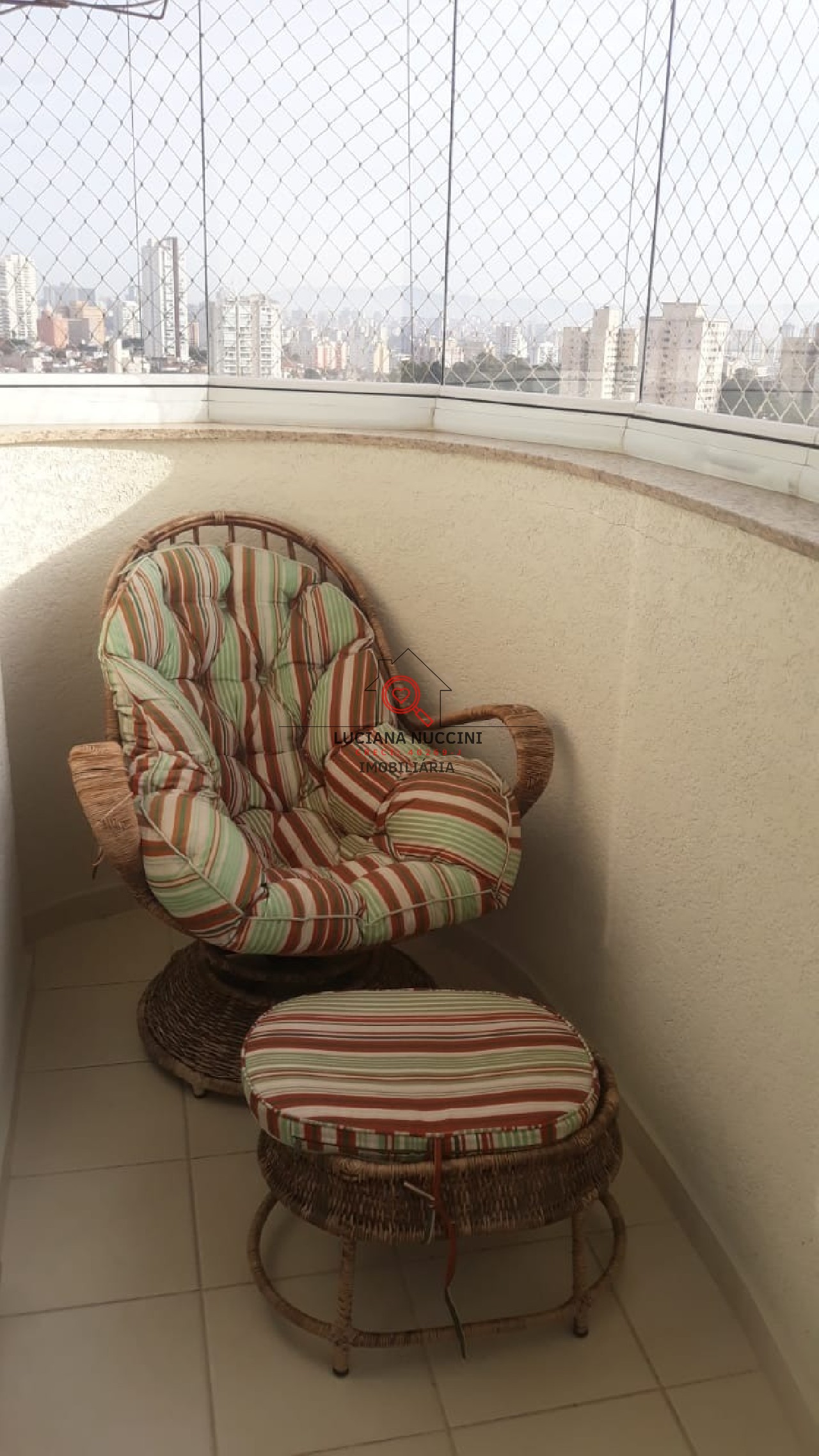 Apartamento de luxo com 3 suítes e 4 vagas na Vila Monumento, São Paulo-SP! 141m² de sofisticação e conforto.