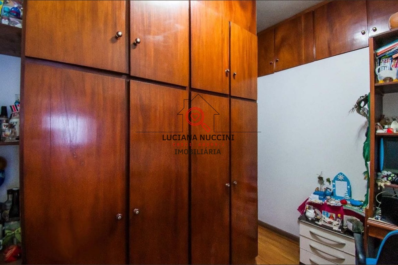 Casa à venda em São Paulo-SP, bairro Ipiranga, 3 quartos, 2 banheiros, 2 vagas de garagem, 132,00 m² de área!