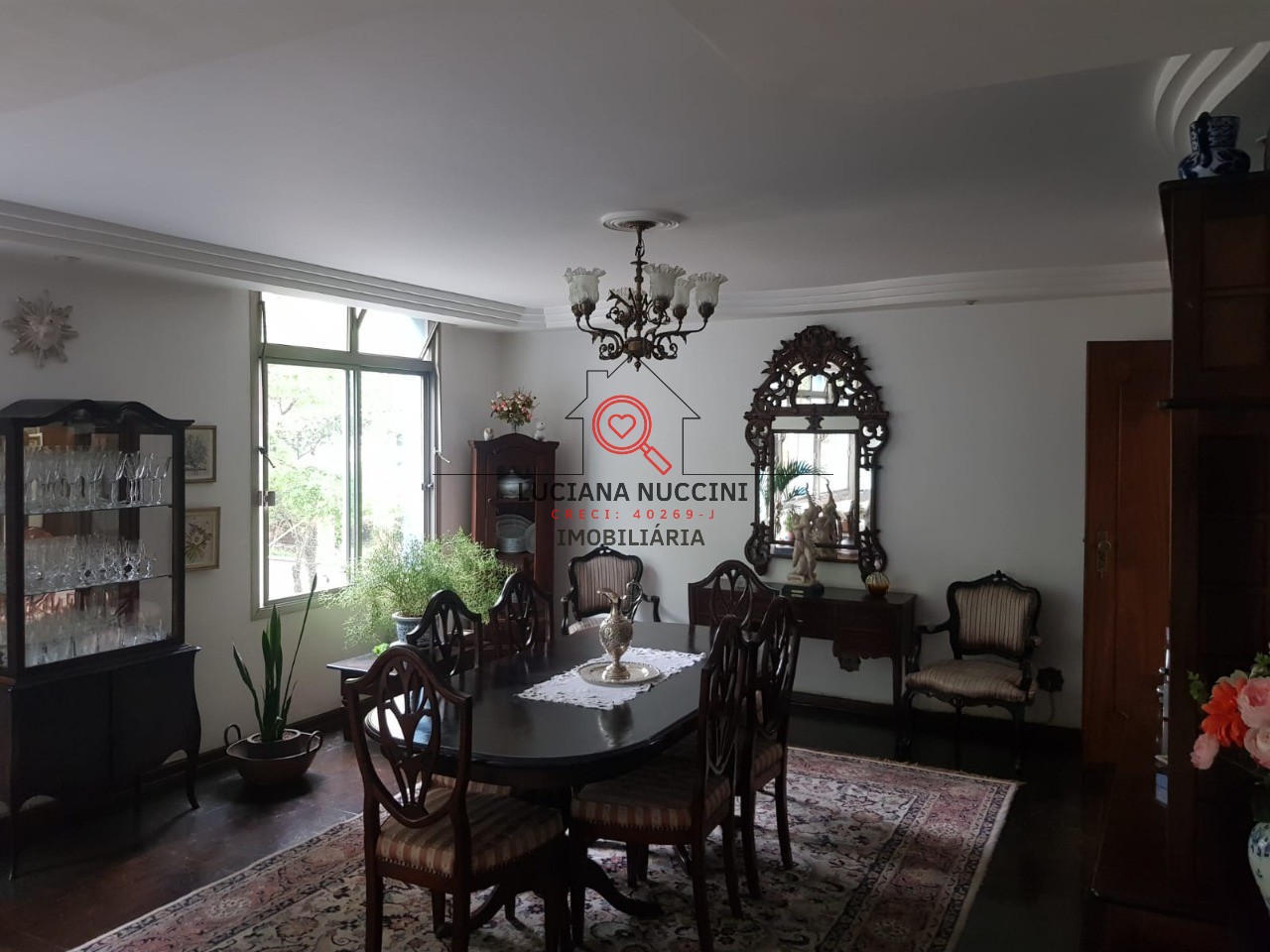 Venda de Apartamento na Bela Vista, São Paulo-SP: 3 Quartos, 1 Suite, 3 Banheiros, 1 Vaga de Garagem, 170m².
