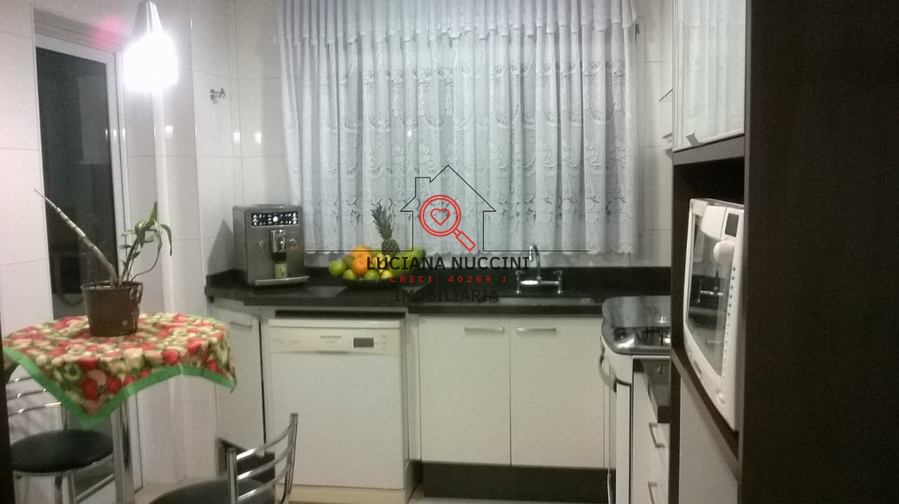 Apartamento de luxo com 3 suítes e 4 vagas na Vila Monumento, São Paulo-SP! 141m² de sofisticação e conforto.