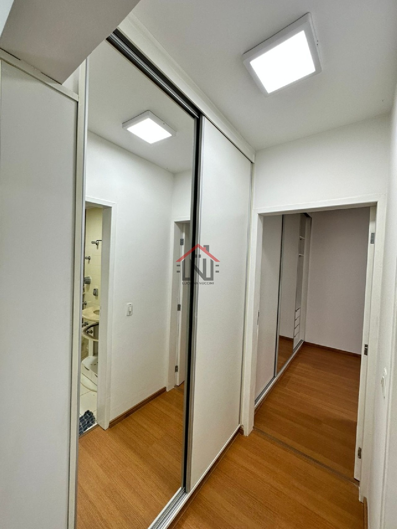 Apartamento à Venda na Vila Mariana - 1 Dormitório e Vaga de Garagem