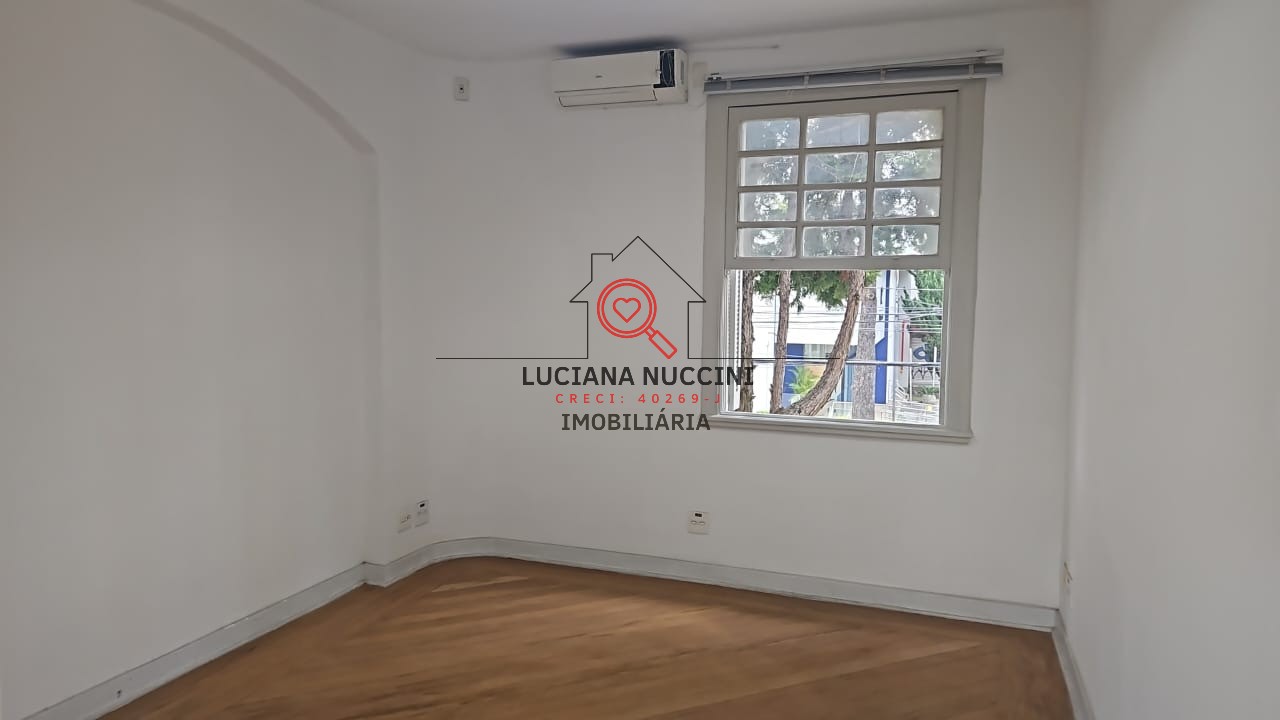 Casa de 244m² com 9 salas e 7 vagas de garagem no Jardim Paulista em São Paulo: Venda ou Locação!