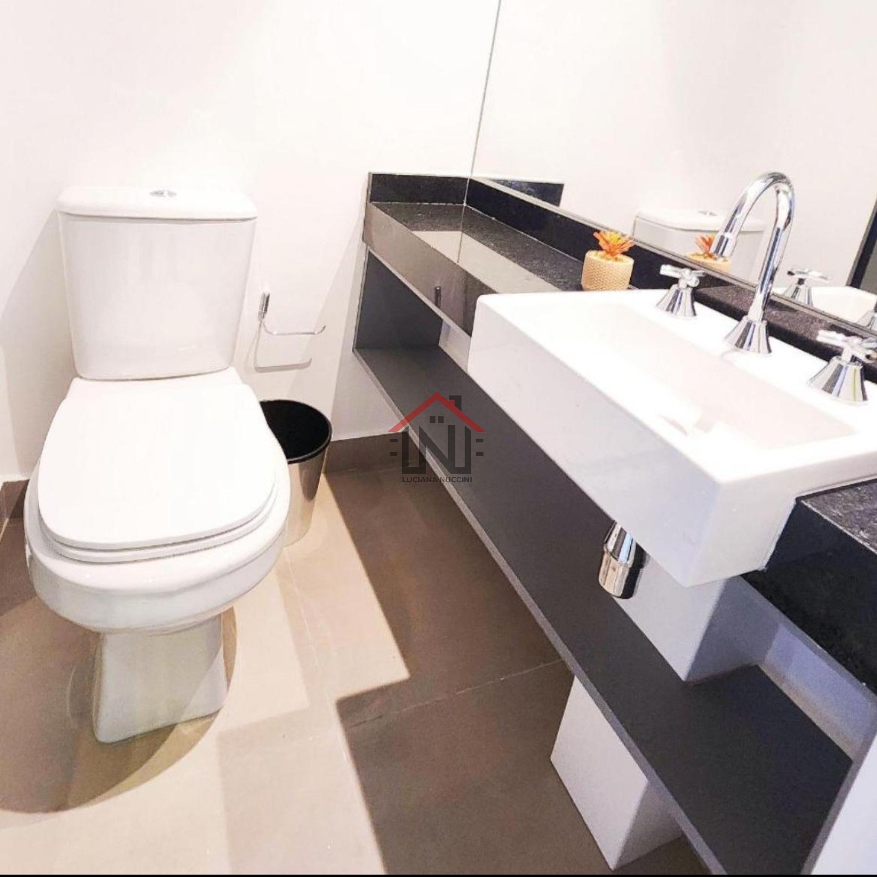 Studio à venda em Cerqueira César, São Paulo-SP: 1 quarto, 1 banheiro, 23m² de área.