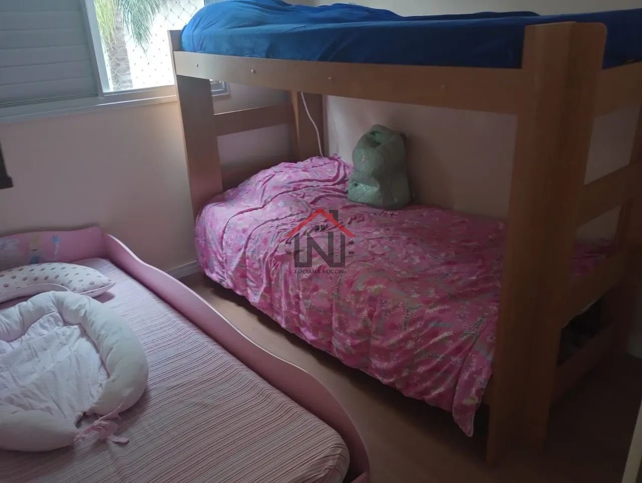 Apartamento para locação: 2 quartos, 1 sala, 1 banheiro, 1 v