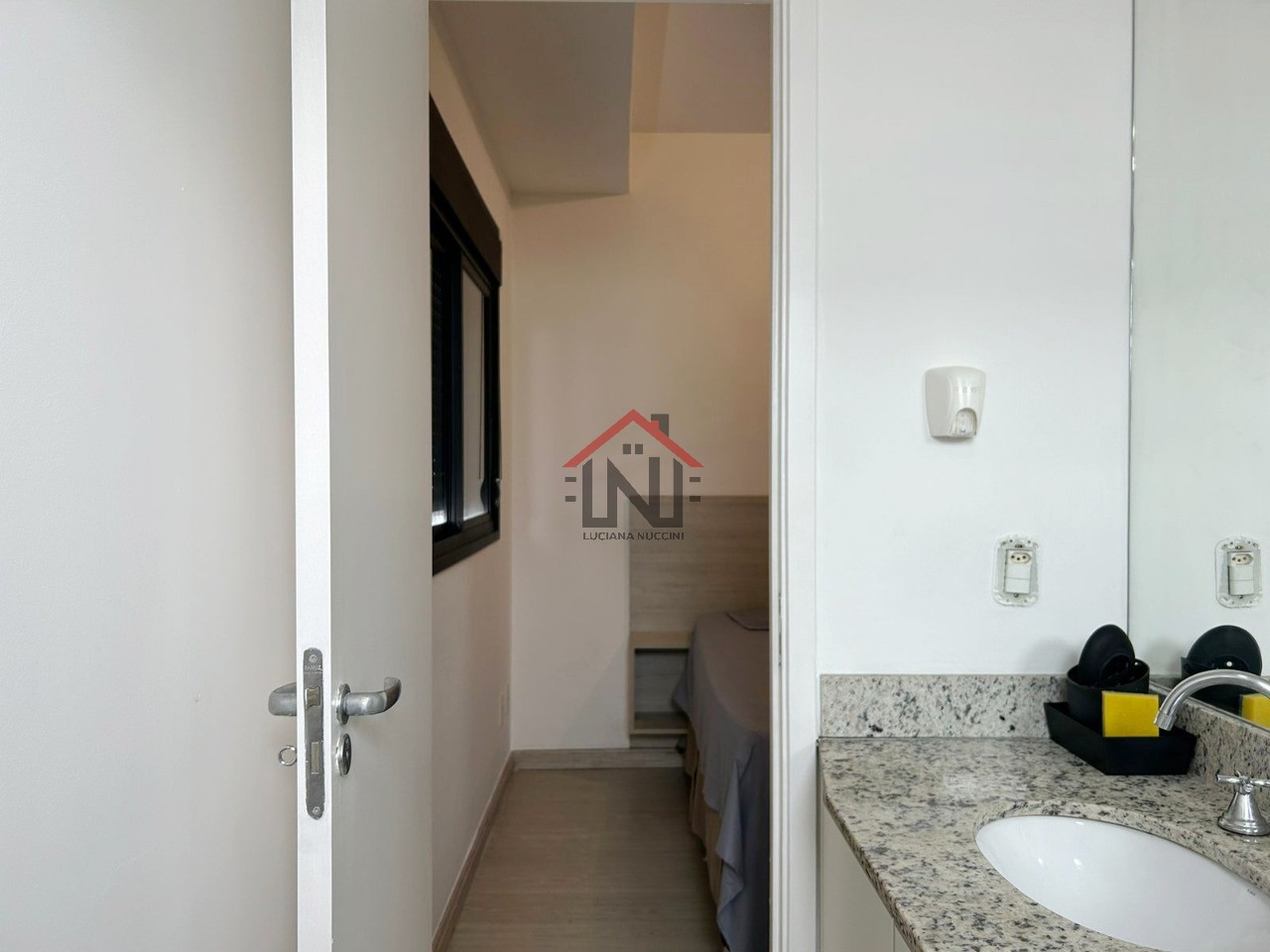 Apartamento para Locação na Bela Vista, São Paulo-SP: 2 quartos, 1 banheiro, 1 vaga de garagem, 58m² de área. Confira agora!