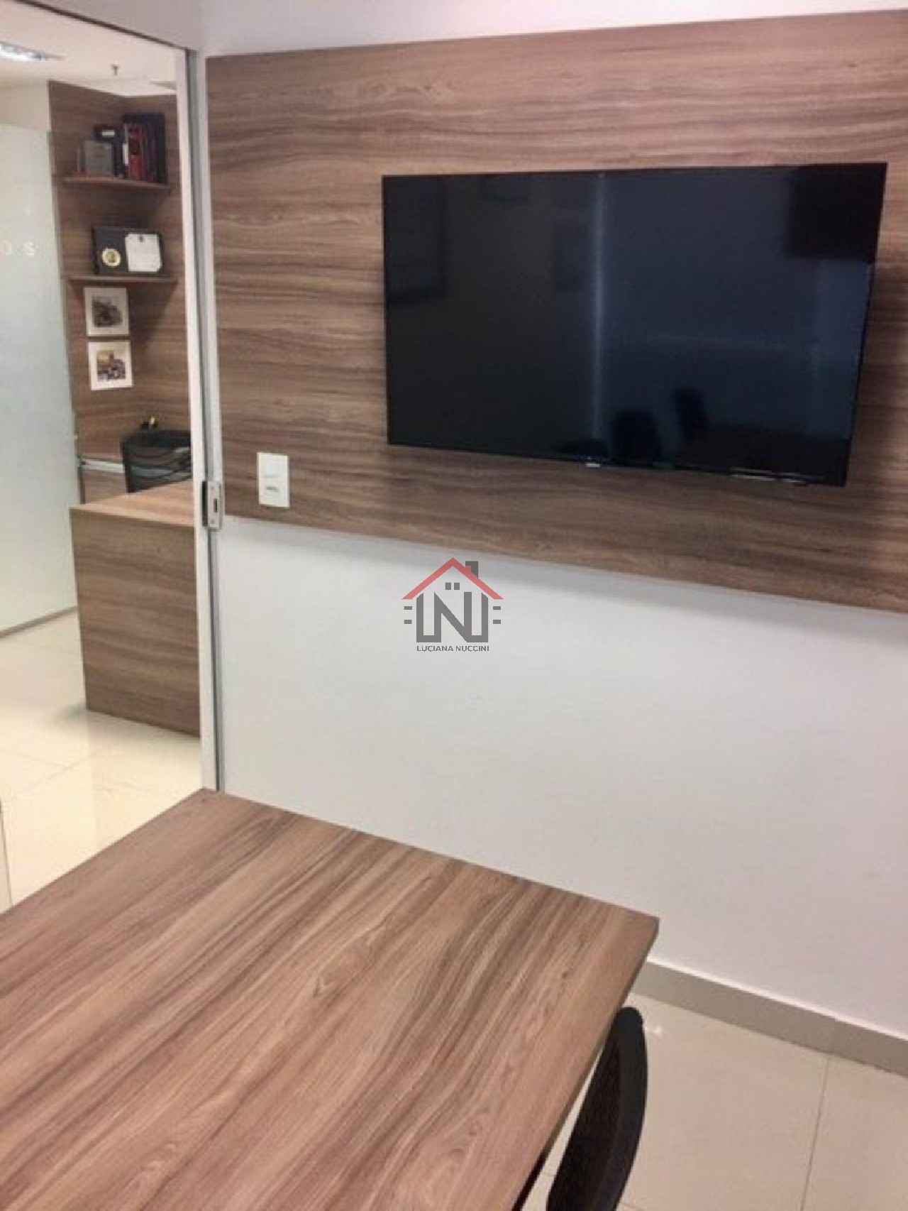 Excelente oportunidade de locação de conjunto comercial no Itaim Bibi, São Paulo-SP: 1 banheiro, 1 vaga e 51m²!