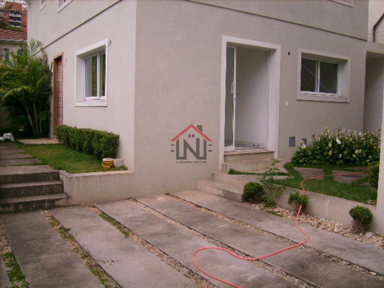 Casa incrível com 3 suítes e 200m² na Cidade Monções, São Paulo-SP!