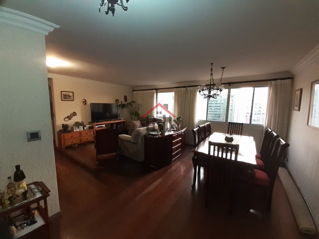 Apartamento à venda na Bela Vista, São Paulo-SP: 3 quartos, 1 suíte, 2 salas, 3 banheiros, 1 vaga, 107m². Imperdível!