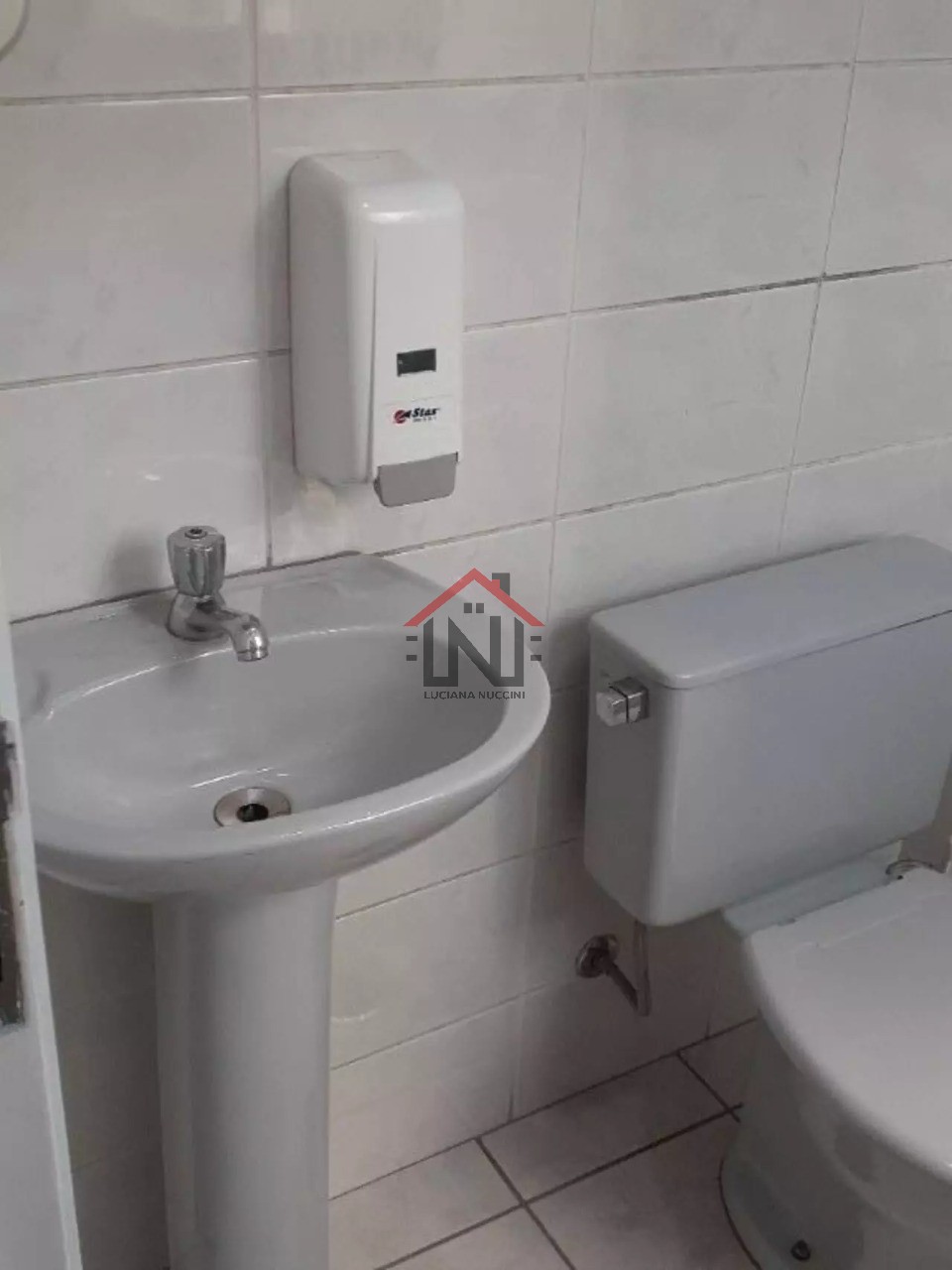 Conjunto Comercial na Vila Olímpia - São Paulo-SP Venda ou Locação 4 banheiros, 2 vagas, 90m²