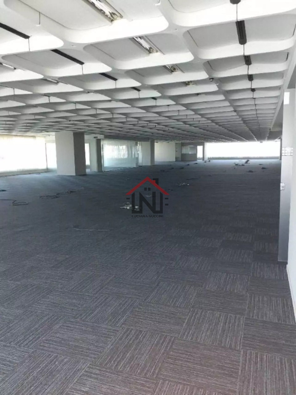 Excelente oportunidade de investimento em conjunto comercial