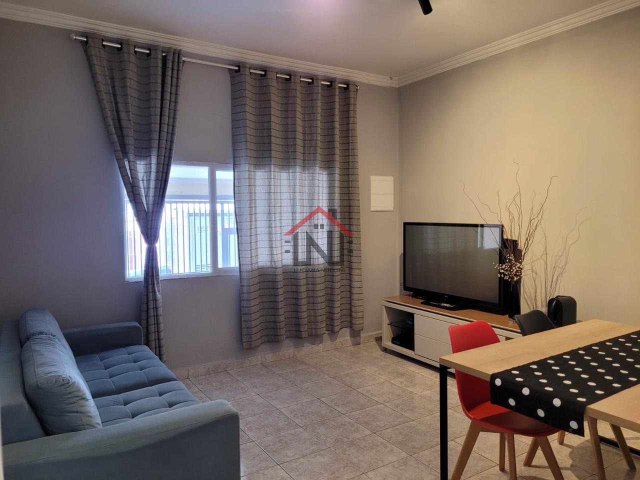 Imperdível residência à venda na Vila Liviero, São Paulo-SP: 3 quartos, 1 sala, 3 banheiros, 2 vagas de garagem, 170m².