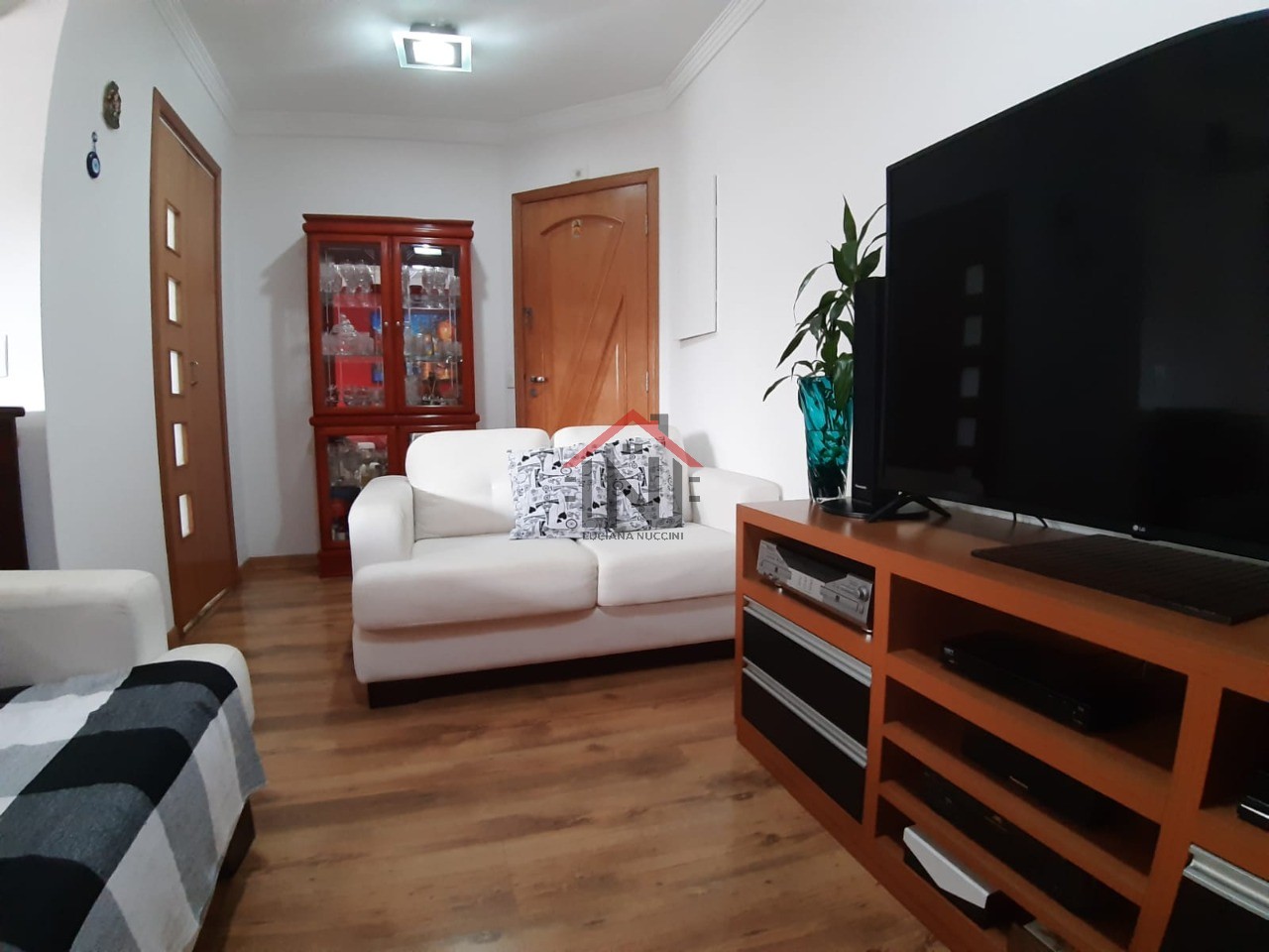 Apartamento à venda em São Paulo-SP, Vila Gumercindo: 2 quartos, 2 salas, 2 banheiros, 1 vaga, 60m² de área. Confira!