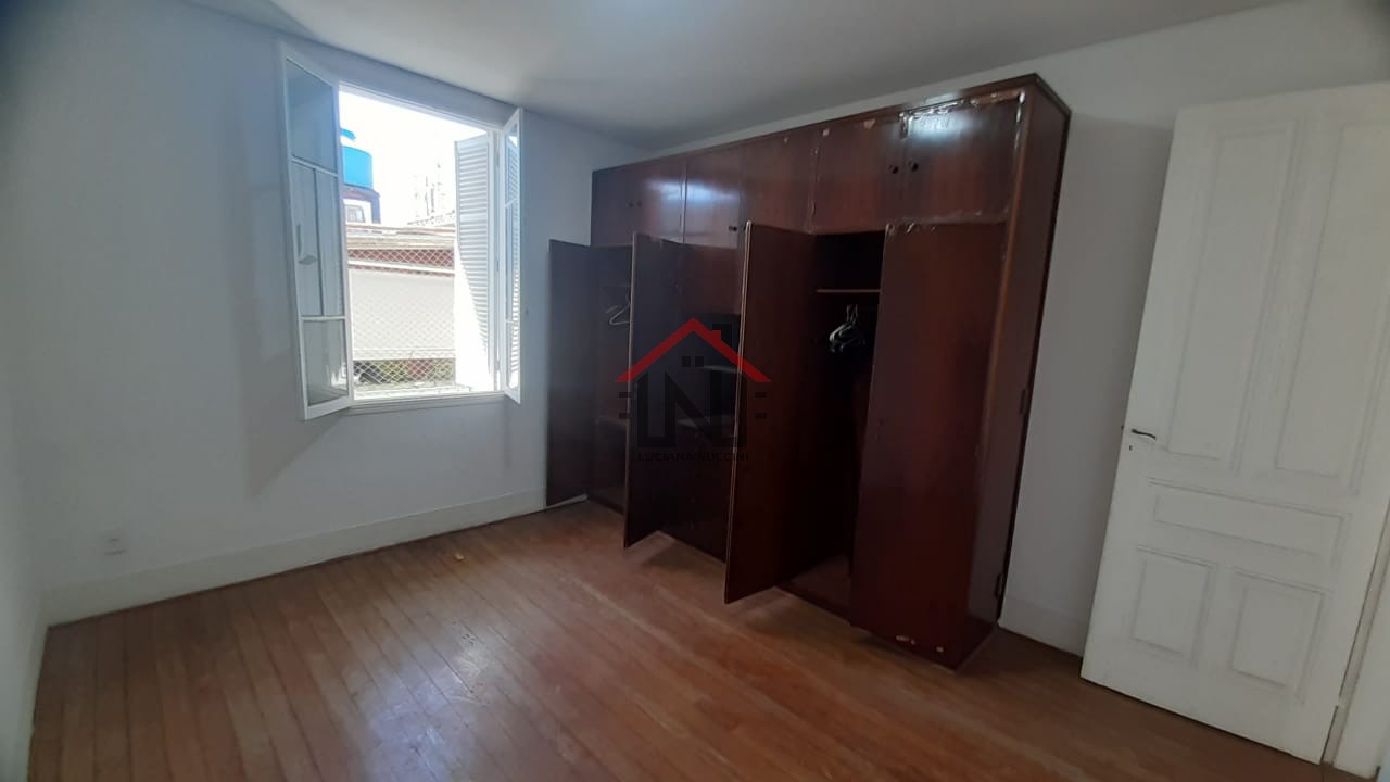 Excelente oportunidade: Casa à venda no Ipiranga, São Paulo-SP, com 3 quartos, 2 salas, 2 banheiros, 3 vagas de garagem e 170,00 m².