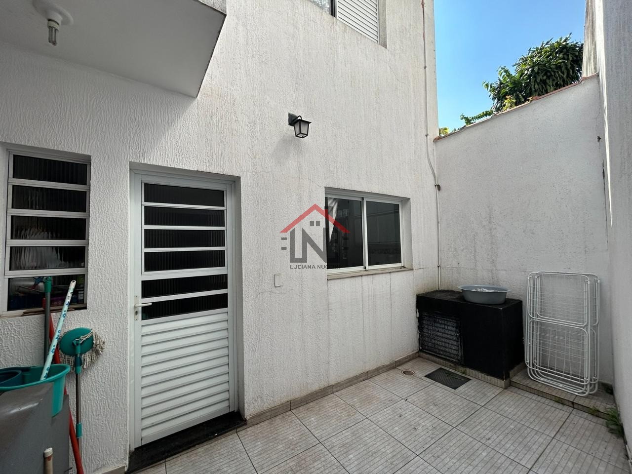 Imperdível Casa à Venda na Vila Mariana, São Paulo-SP: 3 Quartos, 3 Suítes, 1 Sala, 4 Banheiros, 6 Vagas de Garagem, 243m².
