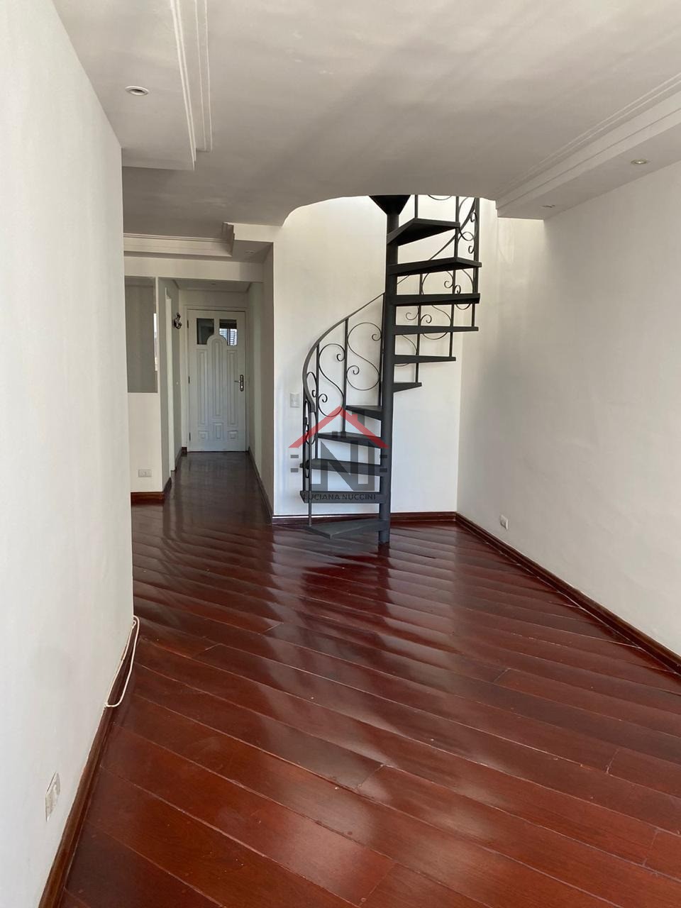 Cobertura para locação com 3 quartos e 160m² em Pinheiros, São Paulo-SP.