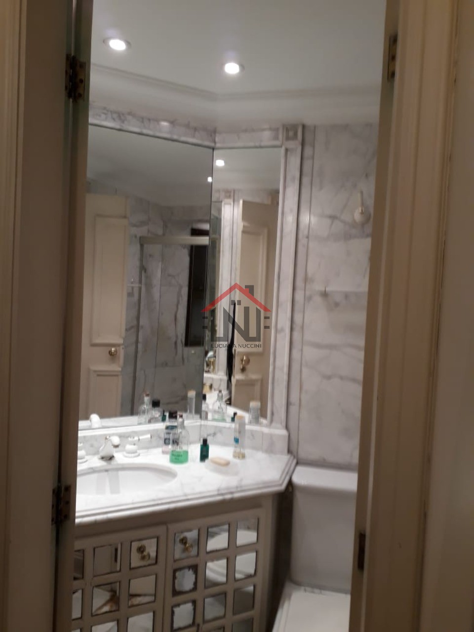 Apartamento à venda em São Paulo-SP, Vila Monte Alegre: 2 quartos, 1 suíte, 2 salas, 2 banheiros, 2 vagas de garagem, 200m².
