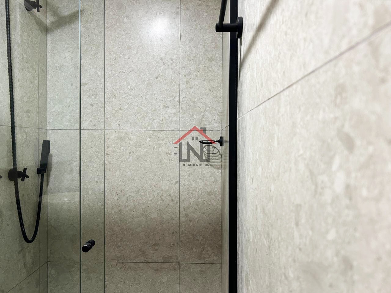 Apartamento para locação em São Paulo-SP, Bela Vista: 1 quarto, 1 banheiro, 1 vaga de garagem, 42m². Venha conferir!