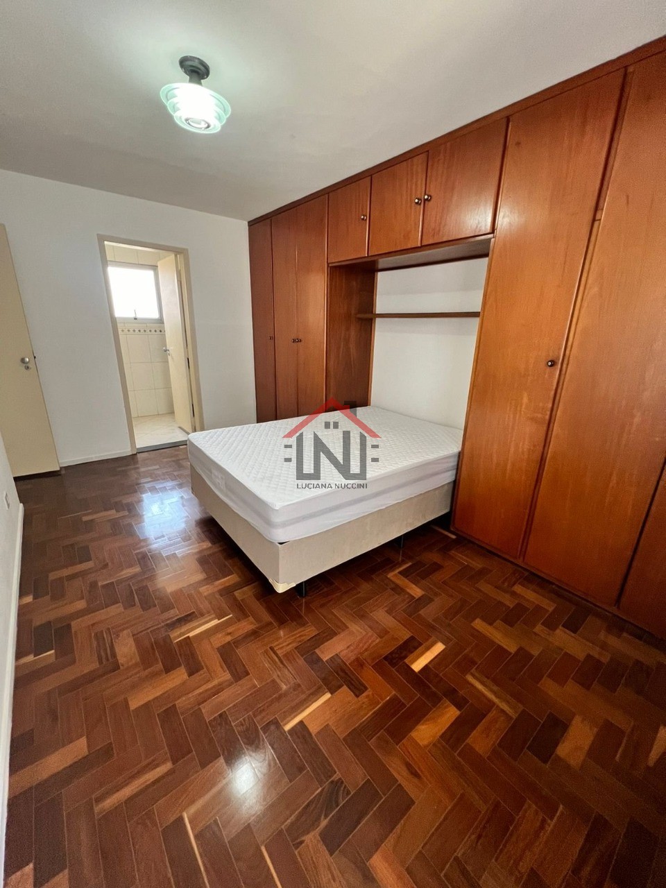 Apartamento para locação no bairro Paraíso em São Paulo-SP: 3 quartos, 1 suíte, 1 sala, 2 banheiros, 1 vaga, 110 m².