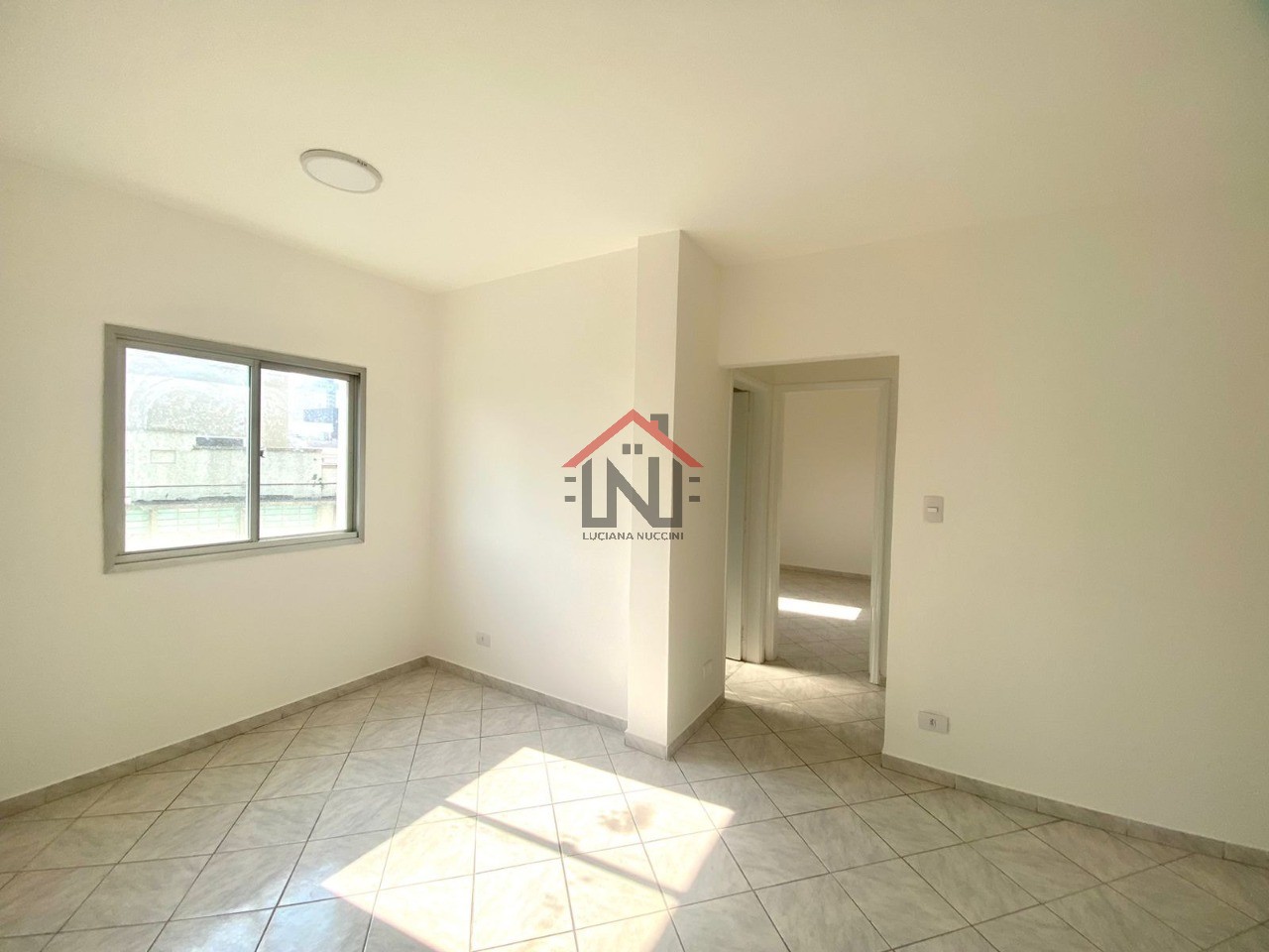Aluguel de Apartamento em Pinheiros, São Paulo-SP: 2 quartos, 1 sala, 1 banheiro, 1 vaga e 62m² de pura praticidade!